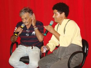 O poeta Vidocq Casas participa do bate-papo cultural