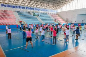 Outubro Rosa - Secretaria de Esporte promove aulão de alongamento